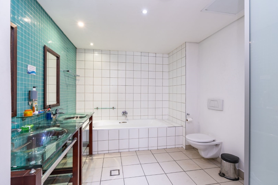 1 Bedroom Property for Sale in Cape Town City Centre Western Cape